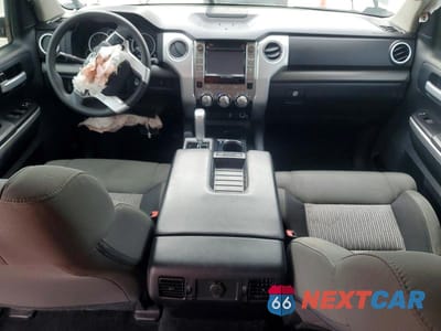 Zdjęcie 8 z 12 samochodu: 2017 TOYOTA TUNDRA SR5 VIN:5TFEM5F18HX122549 - miniatura