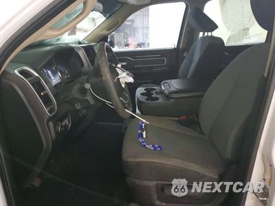 Zdjęcie 7 z 13 samochodu: 2019 RAM 2500 BIG HORN VIN:3C6UR5JL7KG621061 - miniatura