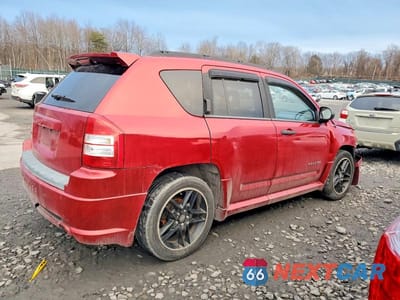 Trzecie zdjęcie samochodu z tyłu: 2008 JEEP COMPASS SPORT VIN:1J8FF47W68D552884 - miniatura