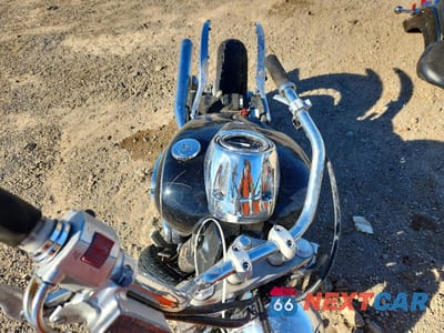 Piąte zdjęcie samochodu w środku: 2003 SUZUKI VL800 VIN:JS1VS54A032106483 - miniatura