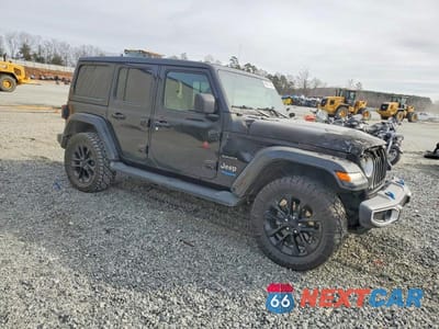 Czwarte zdjęcie samochodu z boku: 2022 JEEP WRANGLER UNLIMITED SAHARA 4XE VIN:1C4JJXP6XNW171220 - miniatura