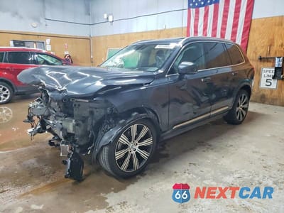 2022 VOLVO XC90 T6 INSCRIPTION YV4A221L4N1852563 - główne zdjęcie licytacji z USA - miniatura