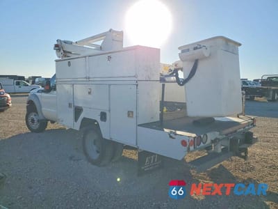 Trzecie zdjęcie samochodu z tyłu: 2012 FORD F450 SUPER DUTY BUCKET TRUCK VIN:1FDUF4GY7CEA14452 - miniatura