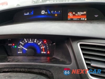 Zdjęcie 9 z 12 samochodu: 2015 HONDA CIVIC LX VIN:19XFB2F50FE091368 - miniatura