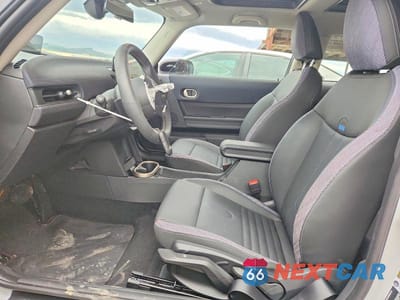 Zdjęcie 7 z 12 samochodu: 2025 MINI COOPER S VIN:WMW23GD00S2X10068 - miniatura