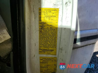 Zdjęcie 13 z 13 samochodu: 2004 CHEVROLET EXPRESS DELIVERY TRUCK VIN:1GBJG31U641141033 - miniatura