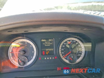 Zdjęcie 9 z 13 samochodu: 2016 RAM 1500 VIN:1C6RR6GG6GS232210 - miniatura