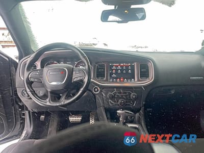 Zdjęcie 9 z 10 samochodu: 2019 DODGE CHARGER SCAT PACK VIN:2C3CDXGJ1KH662732 - miniatura