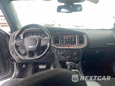 Zdjęcie 9 z 10 samochodu: 2019 DODGE CHARGER SCAT PACK VIN:2C3CDXGJ1KH662732 - miniatura