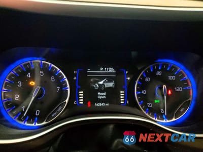 Zdjęcie 9 z 14 samochodu: 2018 CHRYSLER PACIFICA TOURING L VIN:2C4RC1BGXJR212670 - miniatura