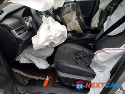 Zdjęcie 7 z 12 samochodu: 2023 MITSUBISHI OUTLANDER SE VIN:JA4J3UA81PZ012021 - miniatura