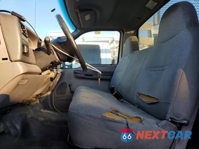 Zdjęcie 7 z 12 samochodu: 2001 FORD F350 SUPER DUTY FLATBED TRUCK VIN:1FDWF36F11EC20267 - miniatura