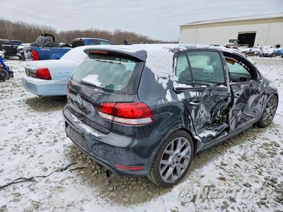 Trzecie zdjęcie samochodu z tyłu: 2013 VOLKSWAGEN GTI VIN:WVWHD7AJ4DW129384 - miniatura