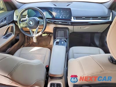 Zdjęcie 8 z 12 samochodu: 2023 BMW X1 XDRIVE28I VIN:WBX73EF00P5X45437 - miniatura