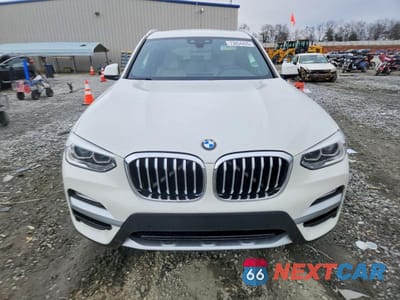 Piąte zdjęcie samochodu w środku: 2019 BMW X3 SDRIVE30I VIN:5UXTR7C52KLR47494 - miniatura