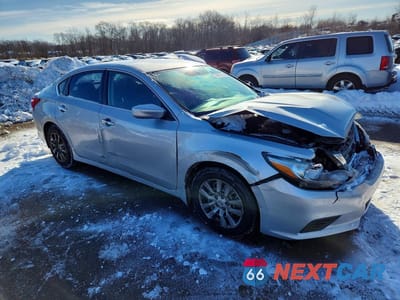 Czwarte zdjęcie samochodu z boku: 2017 NISS ALTIMA 2.5 S VIN:1N4AL3AP2HC294204 - miniatura