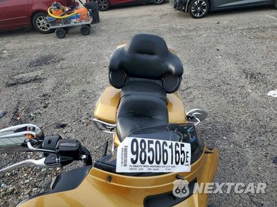 Piąte zdjęcie samochodu w środku: 2017 HARLEY-DAVIDSON FLHTK ULTRA LIMITED VIN:1HD1KED11HB613502 - miniatura