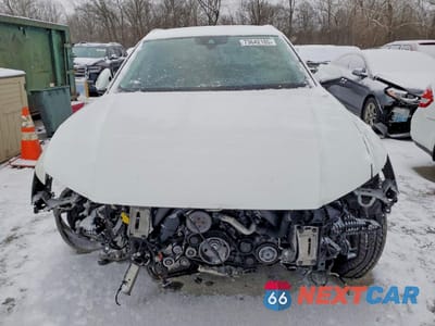 Piąte zdjęcie samochodu w środku: 2019 AUDI Q8 PREMIUM VIN:WA1AVAF15KD022657 - miniatura