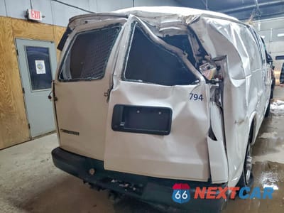 Zdjęcie 6 z 12 samochodu: 2023 CHEVROLET EXPRESS G3500 DELIVERY VAN VIN:1GCZGHFP5P1166170 - miniatura