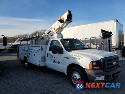 2006 FORD F350 BUCKET TRUCK 1FDWF36576EC11376 - główne zdjęcie licytacji z USA - miniatura