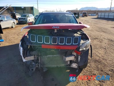 Piąte zdjęcie samochodu w środku: 2020 JEEP COMPASS LATITUDE VIN:3C4NJDBB7LT244535 - miniatura