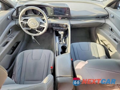 Zdjęcie 8 z 11 samochodu: 2021 HYUNDAI ELANTRA SEL VIN:5NPLM4AGXMH019376 - miniatura