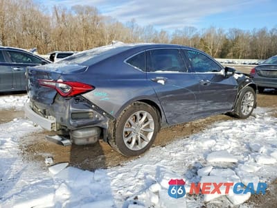Trzecie zdjęcie samochodu z tyłu: 2022 ACURA TLX VIN:19UUB5F31NA001722 - miniatura