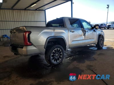 Trzecie zdjęcie samochodu z tyłu: 2023 TOYOTA TUNDRA LIMITED VIN:5TFJA5DB1PX115704 - miniatura