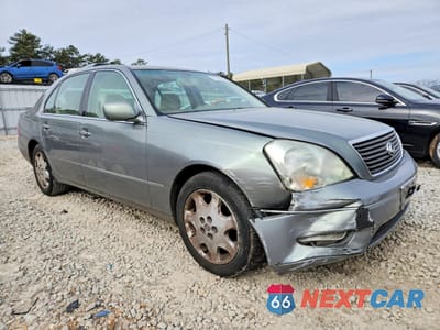 Czwarte zdjęcie samochodu z boku: 2003 LEXUS LS 430 BASE VIN:JTHBN30F130113183 - miniatura