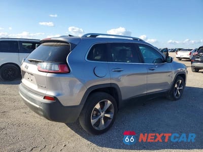 Trzecie zdjęcie samochodu z tyłu: 2019 JEEP CHEROKEE LIMITED VIN:1C4PJLDB8KD123243 - miniatura