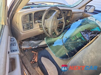 Zdjęcie 8 z 13 samochodu: 2003 CHEVROLET SILVERADO K3500 VIN:1GCJK39U43E207908 - miniatura