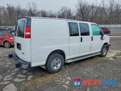 Trzecie zdjęcie samochodu z tyłu: 2022 GMC SAVANA G2500 VIN:1GTW7AFP5N1168380 - miniatura