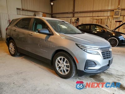 Czwarte zdjęcie samochodu z boku: 2024 CHEVROLET EQUINOX LS VIN:3GNAXHEG3RL267029 - miniatura