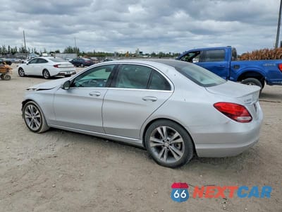 Drugie zdjęcie samochodu z przodu: 2017 MERCEDES-BENZ C 300 VIN:55SWF4JB9HU194717 - miniatura