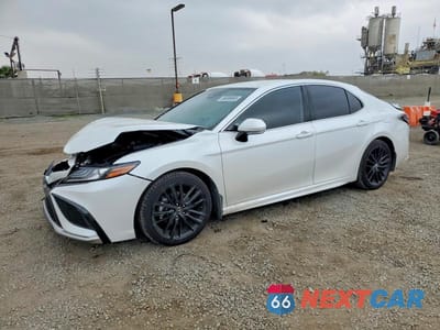 2023 TOYOTA CAMRY XSE 4T1K61AKXPU722605 - główne zdjęcie licytacji z USA - miniatura