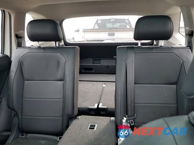 Zdjęcie 10 z 13 samochodu: 2018 VOLKSWAGEN TIGUAN SE VIN:3VV2B7AX9JM191263 - miniatura