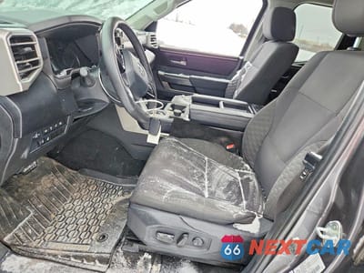 Zdjęcie 7 z 12 samochodu: 2024 TOYOTA TUNDRA DOUBLE CAB SR VIN:5TFLA5DA8RX183789 - miniatura