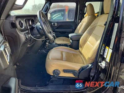 Zdjęcie 7 z 11 samochodu: 2018 JEEP WRANGLER UNLIMITED SAHARA VIN:1C4HJXEG6JW330268 - miniatura