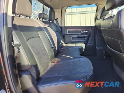 Zdjęcie 10 z 11 samochodu: 2015 RAM 3500 LARAMIE VIN:3C63R3JJXFG580087 - miniatura