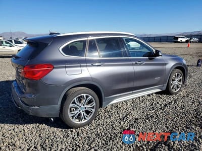 Trzecie zdjęcie samochodu z tyłu: 2017 BMW X1 XDRIVE28I VIN:WBXHT3Z31H4A54314 - miniatura