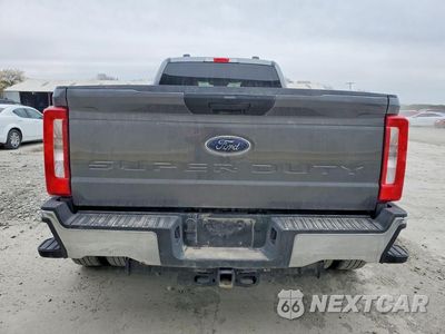 Zdjęcie 6 z 13 samochodu: 2025 FORD F350 SUPER DUTY VIN:1FT8W3DT6SEC67625 - miniatura