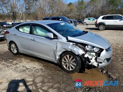 Czwarte zdjęcie samochodu z boku: 2014 HYUNDAI ELANTRA SE VIN:KMHDH4AE1EU087088 - miniatura