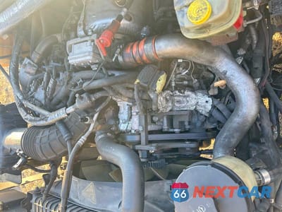 Zdjęcie 7 z 10 samochodu: 2019 CHEVROLET SILVERADO MEDIUM DUTY VIN:1HTKHPVH3KH863441 - miniatura