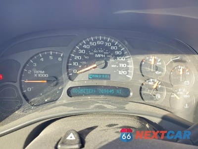 Zdjęcie 9 z 12 samochodu: 2004 CHEVROLET SUBURBAN VIN:1GNEC16Z54J156938 - miniatura