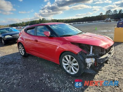 Czwarte zdjęcie samochodu z boku: 2013 HYUNDAI VELOSTER VIN:KMHTC6AD7DU154532 - miniatura