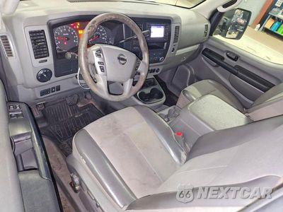 Zdjęcie 8 z 13 samochodu: 2013 NISSAN NV 2500 VIN:1N6AF0LY6DN102431 - miniatura