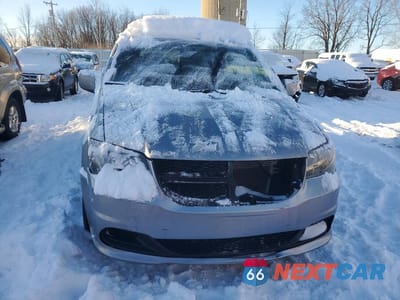 Piąte zdjęcie samochodu w środku: 2016 DODGE GRAND CARAVAN SE VIN:2C4RDGBG4GR185135 - miniatura