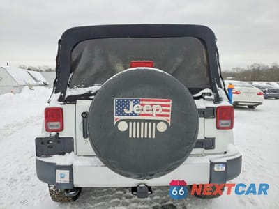 Zdjęcie 6 z 13 samochodu: 2014 JEEP WRANGLER UNLIMITED SAHARA VIN:1C4HJWEG5EL126269 - miniatura