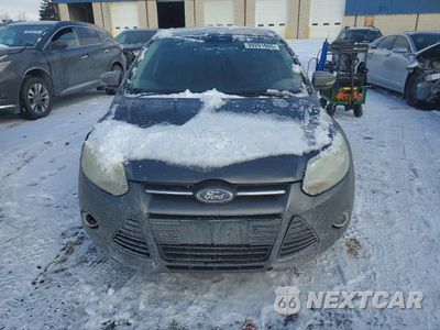 Piąte zdjęcie samochodu w środku: 2014 FORD FOCUS SE VIN:1FADP3F27EL235983 - miniatura