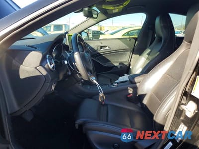 Zdjęcie 7 z 12 samochodu: 2016 MERCEDES-BENZ CLA 250 VIN:WDDSJ4EBXGN303149 - miniatura